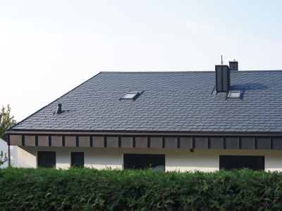 Dacheindeckung mit PREFA Dachschindeln – Bild 4