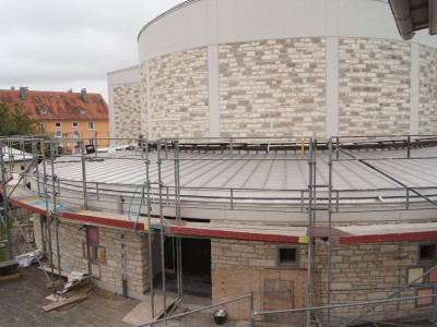 Edelstahldacheindeckung rollennahtgeschweißt an der katholischen Kirche Sankt Marien in Gunzenhausen – Bild 16